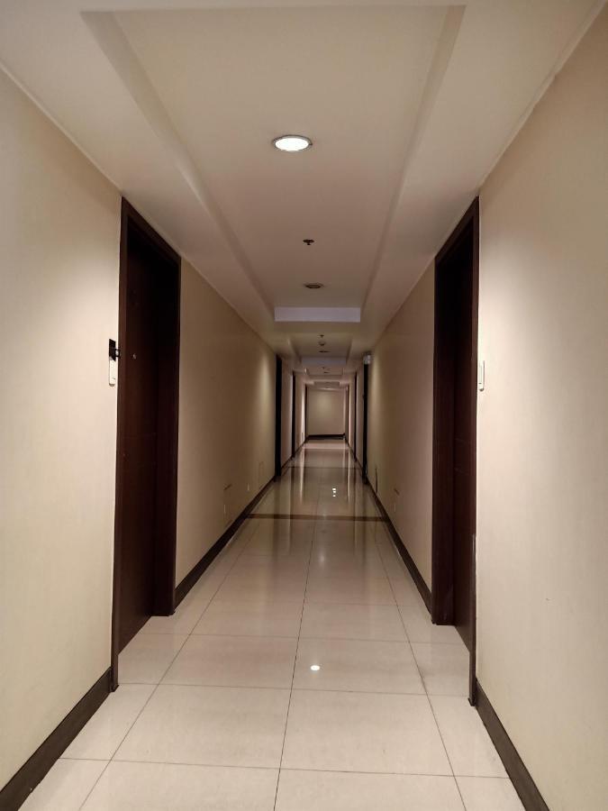 Taj'S Condotel Пасай Экстерьер фото